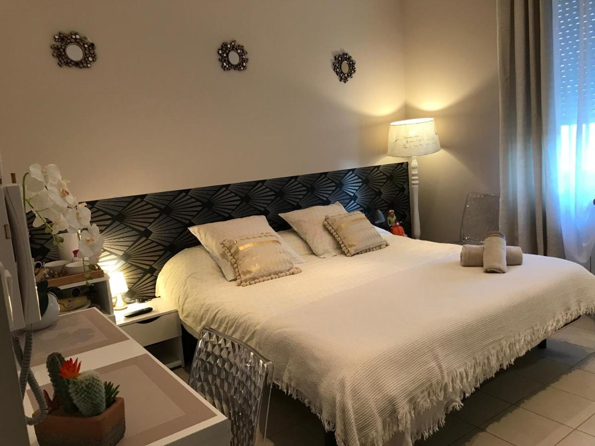 Bed and Breakfast Le Marty Нарбонна Экстерьер фото